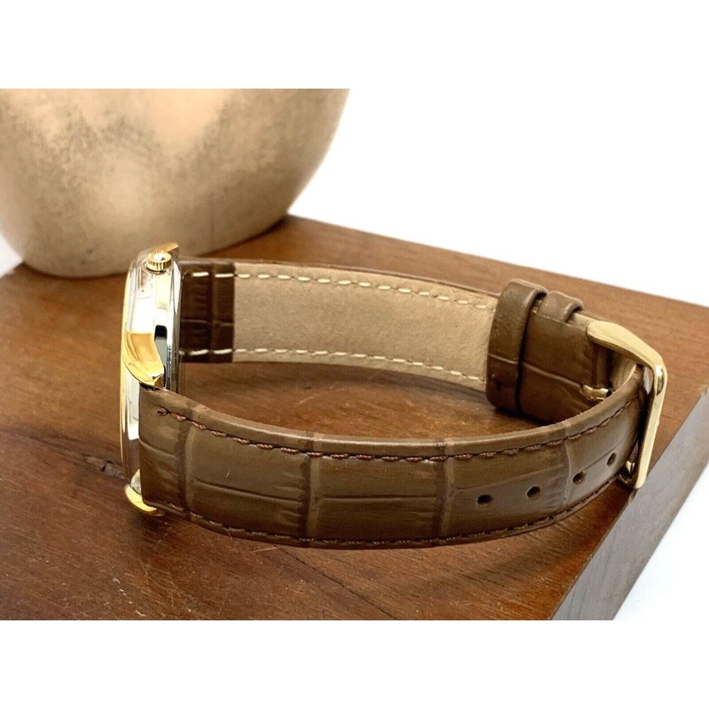 Disney Winnie the Pooh Womens Watch White Dial Quartz Brown Leather Band… - Picture 9 of 14